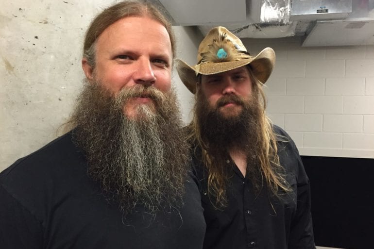 Jamey Johnson, Chris Stapleton are posing for a picture
