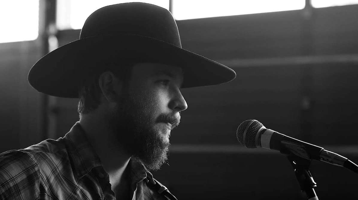 Colter Wall Covers One Of The Greatest Country Songs Ever, Willie Nelson's  “Red Headed Stranger” | Whiskey Riff