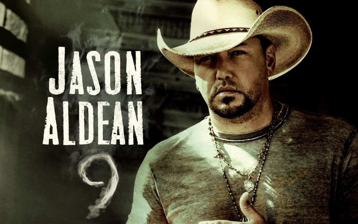 Jason Aldean wearing a cowboy hat