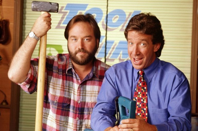 Tim Allen, Richard Karn are posing for a picture