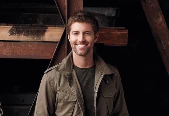 Josh Turner smiling for the picture