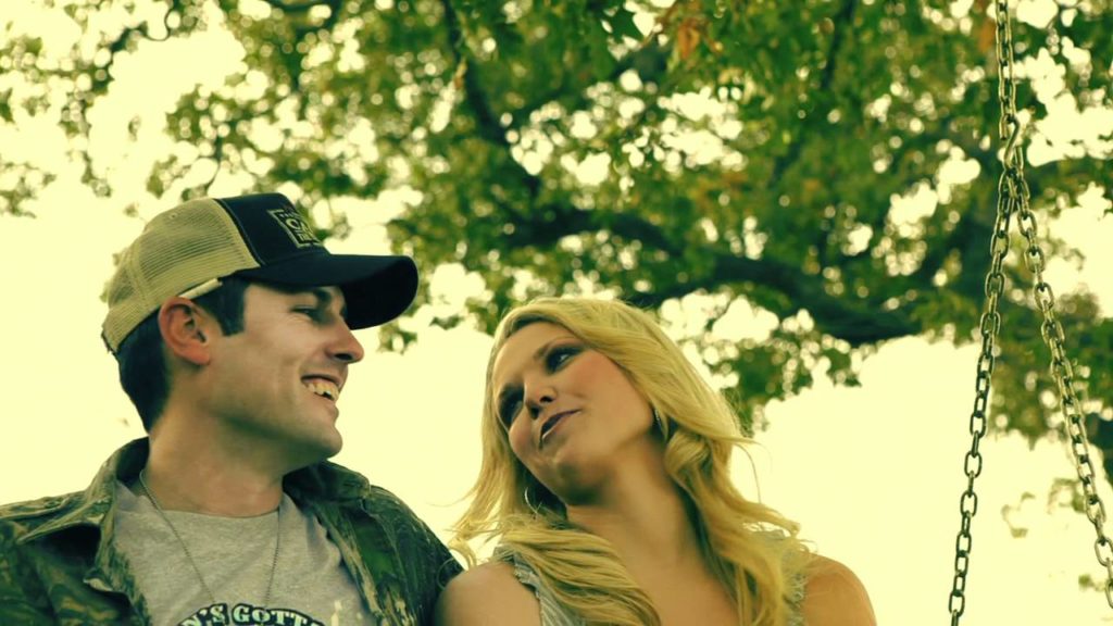 Casey Donahew's 2011 Hit "Double Wide Dream" Is A Redneck Country Love Song At Its Finest - Vimarsana News