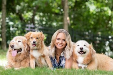 15 Country Songs About Dogs | Whiskey Riff