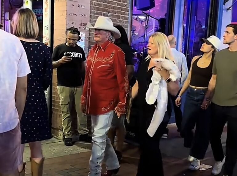 Alan Jackson lookalike Nashville