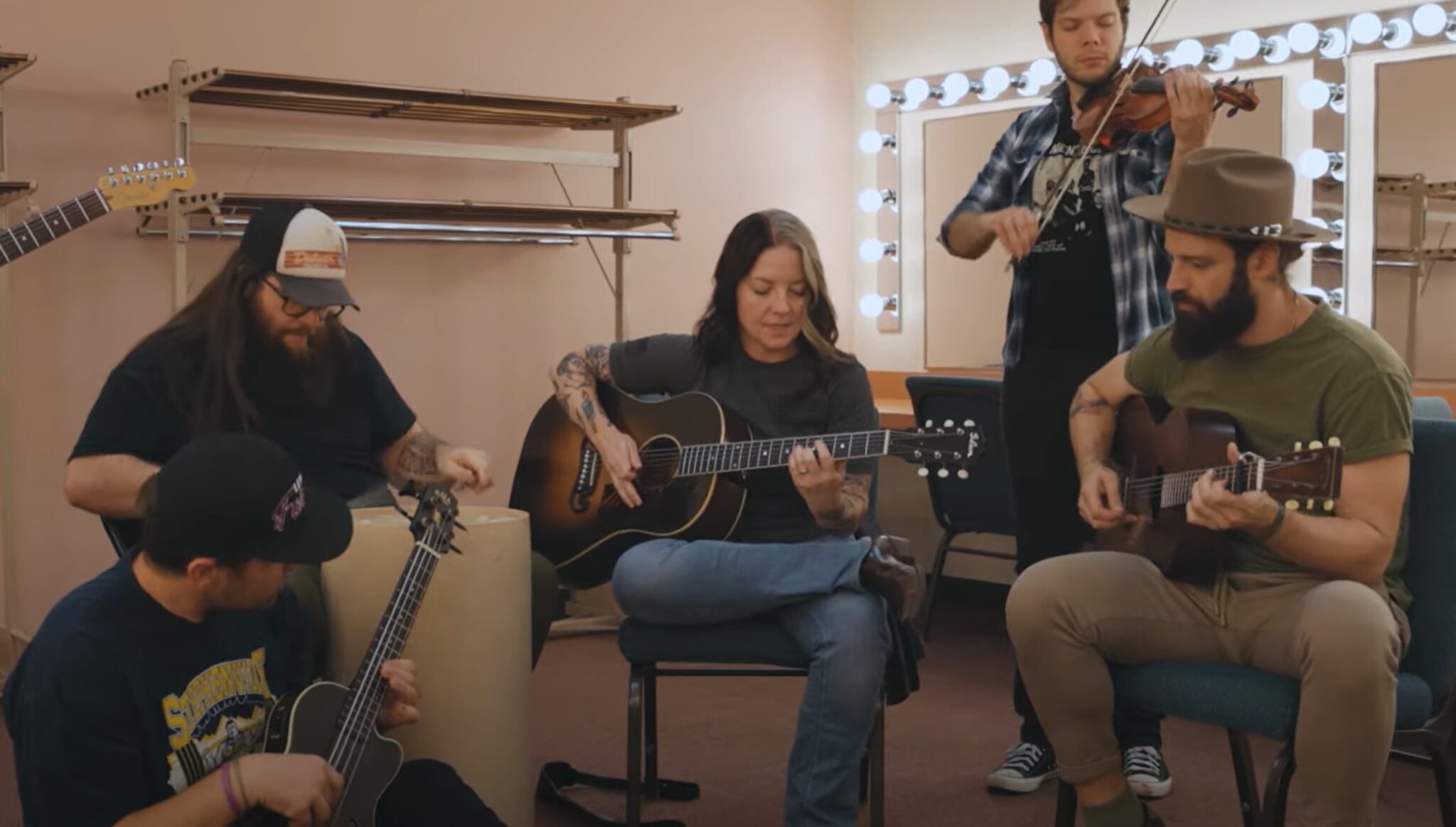 Cowboy Riffs Ashley McBryde Shares Stellar Green Room Acoustic Take Of “Ain’t Enough ...