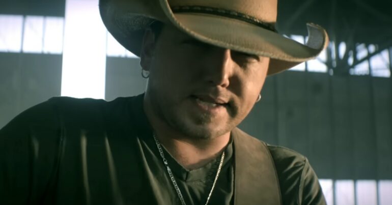 Jason Aldean Tattoos on the Town