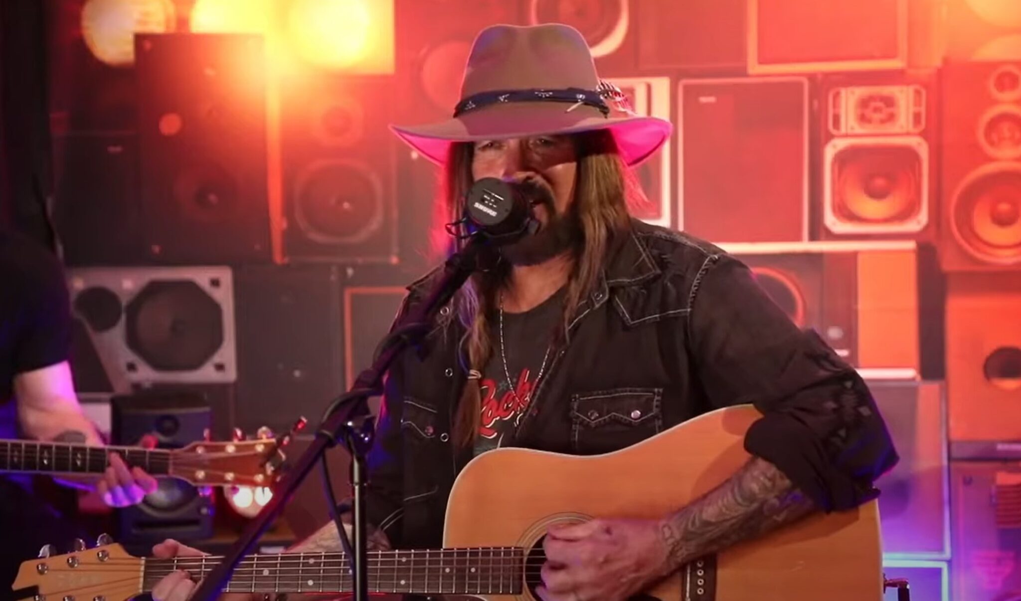Cyrus Riffs “She Doesn’t Need A Trophy From The CMA” – Billy Ray Cyrus Chimes In On ...
