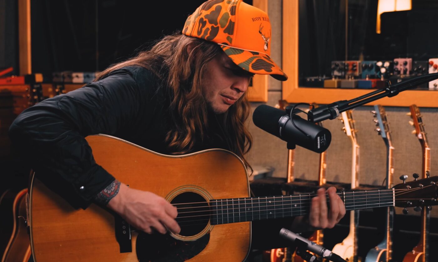 Billy Strings Practiced Playing Guitar With His Eyes Closed Growing Up: “Maybe If I Take This Sense Away, This One Will Expand”
