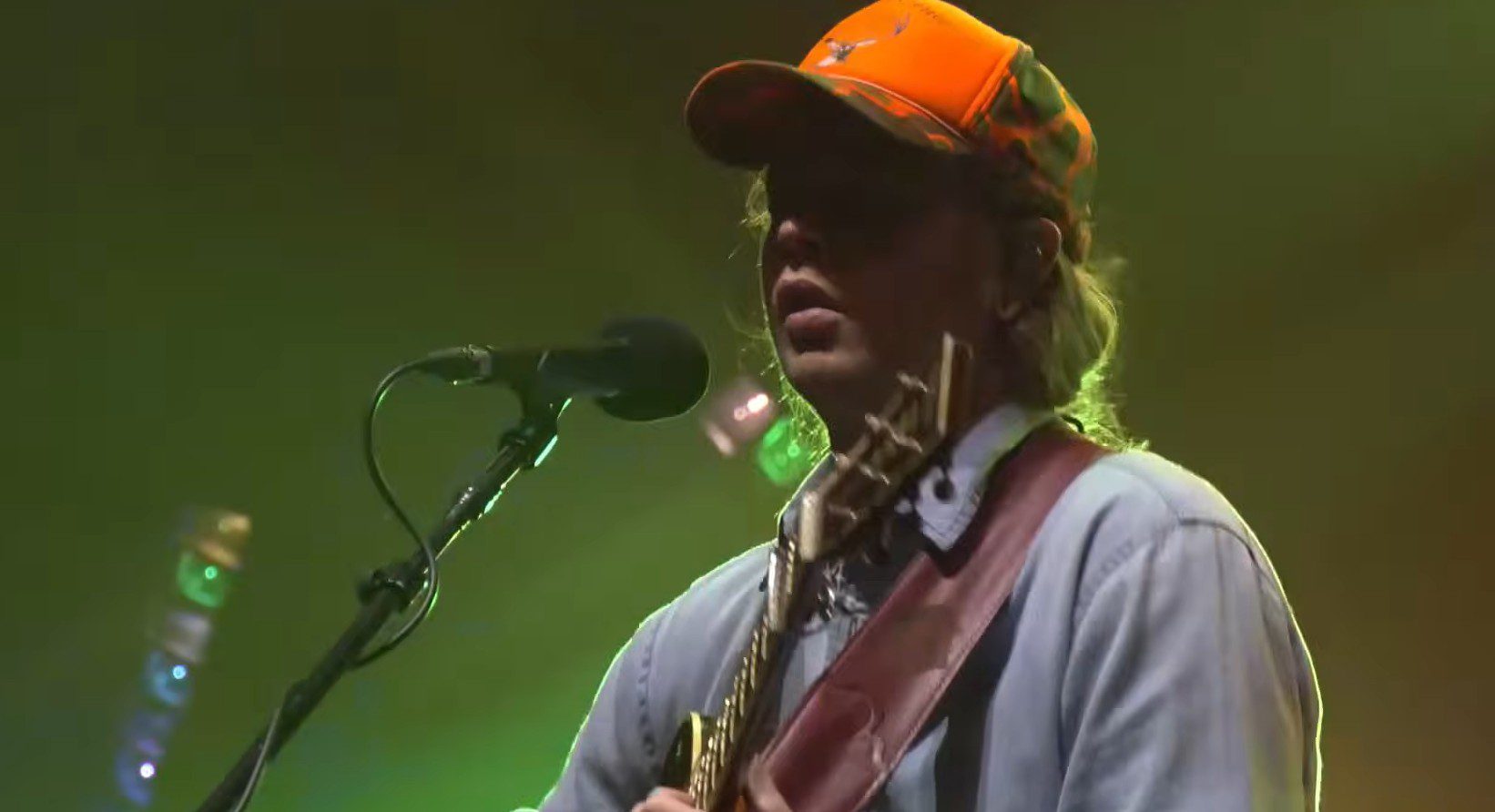 Watch Billy Strings Perform Haunting Cover Of Alice In Chains’ “Nutshell” In Greensboro, North Carolina