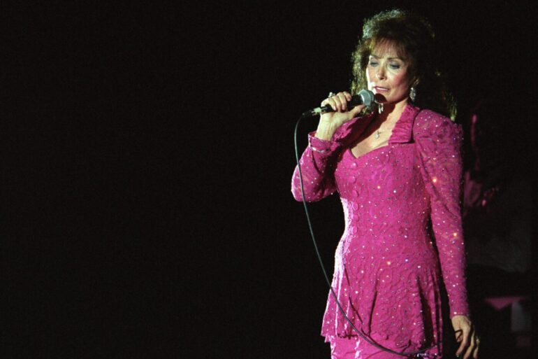 Loretta Lynn country music
