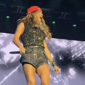 Carrie Underwood