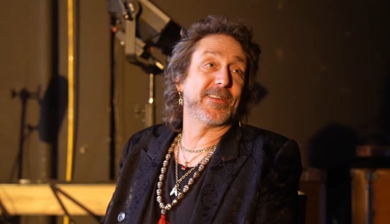 Chris Robinson
