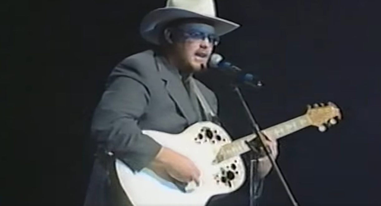 Watch A Young Chris Stapleton Perform Lonestar’s Hit, “Amazed,” Way Back In 1999