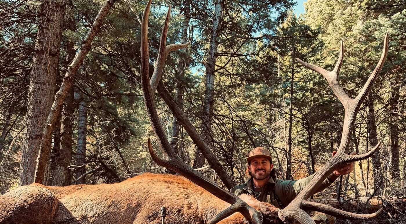 “Freezer Is Full” – Riley Green Brings Down Enormous Bull Elk On Utah Bowhunting Trip