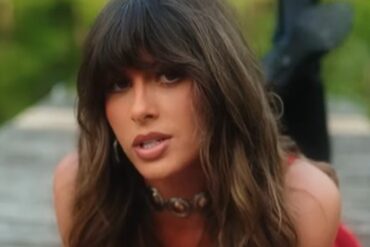 Ella Langley Shares A Snippet Of Heart’s “Barracuda” & I’d Like To