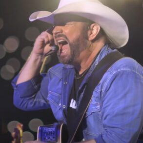 Garth Brooks