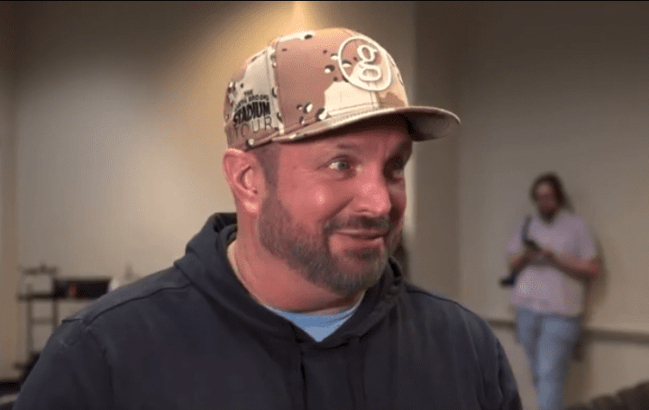 Garth Brooks Jokes He Was Gonna Name His Nashville Bar “The G-Spot,” But  Worried Men Wouldn't Be Able To Find It | Whiskey Riff