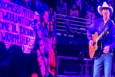 Garth cat song