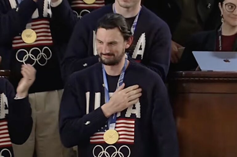 Connor Hellebuyck