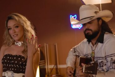 Emily Ann Roberts country music