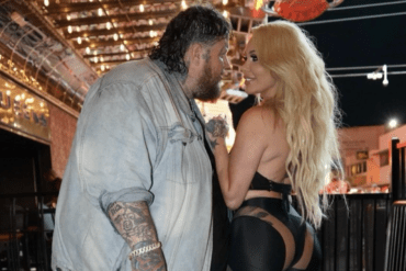 Jelly Roll Bunnie XO country music