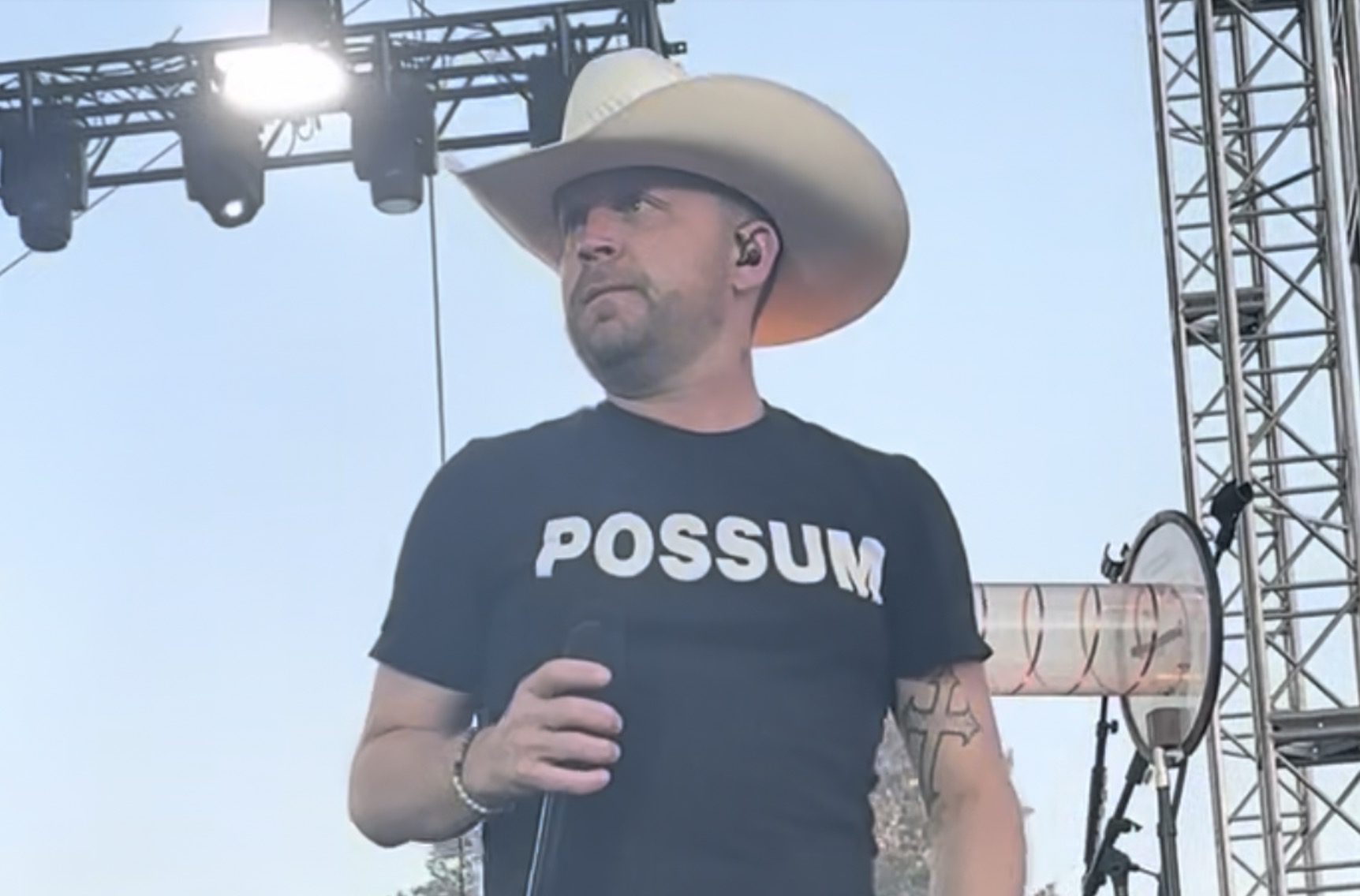 Justin Moore Had A Priceless Reaction To Finding Out He Has The Same Number Of #1 Hits As George Jones