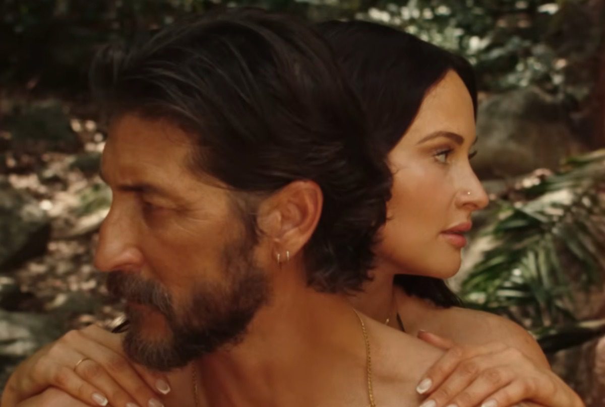 Kacey Musgraves Releases Extremely Steamy Music Video For Fan-Favorite Song, “Mexico Honey”
