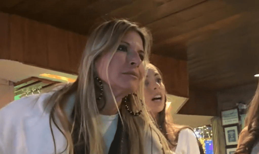 Karen Ultra High Rise Mom