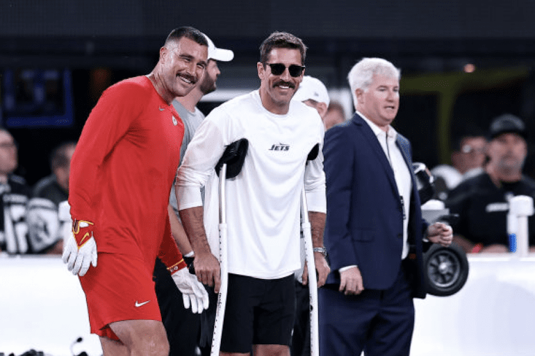 Travis Kelce Aaron Rodgers