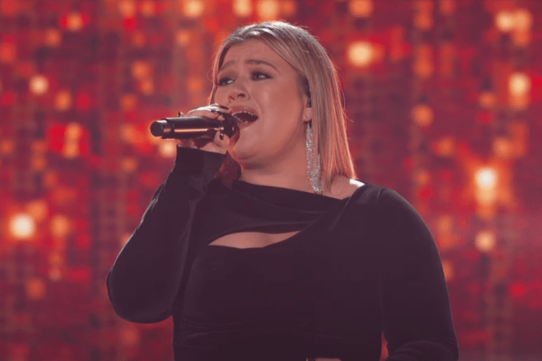 Kelly Clarkson ACM Awards country music