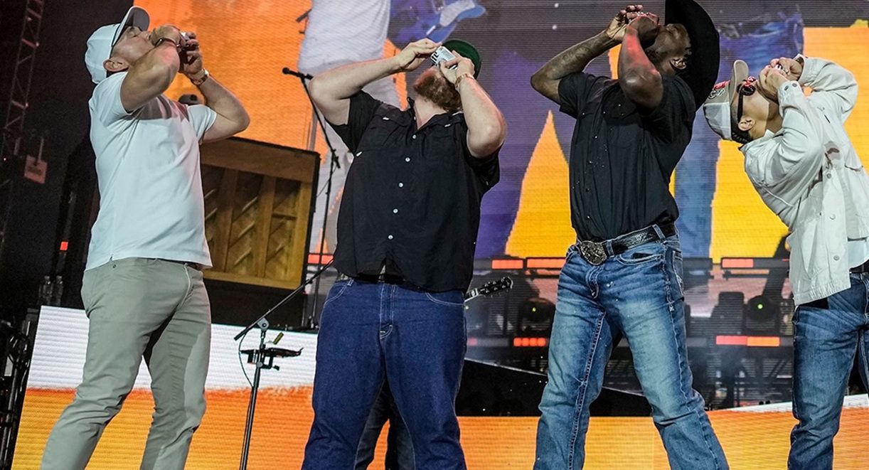 Luke Combs Breaks His 3rd Attendance Record Of 2026… This Time At Green Bay’s Lambeau Field