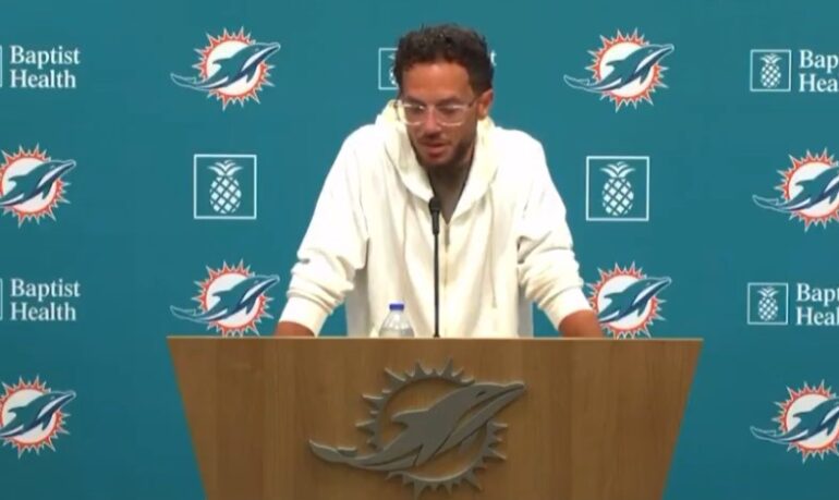 Mike McDaniel Dolphins