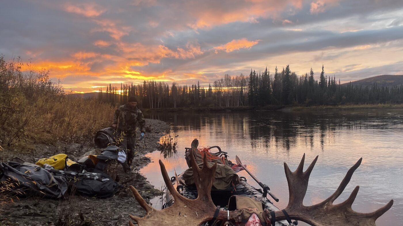 How To Choose The Right Location For A DIY Alaska Moose Hunt