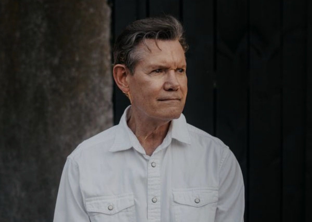 Brides Are Using A Randy Travis Song About Cheating To Show Off Their Rings – And The Internet Is Confused