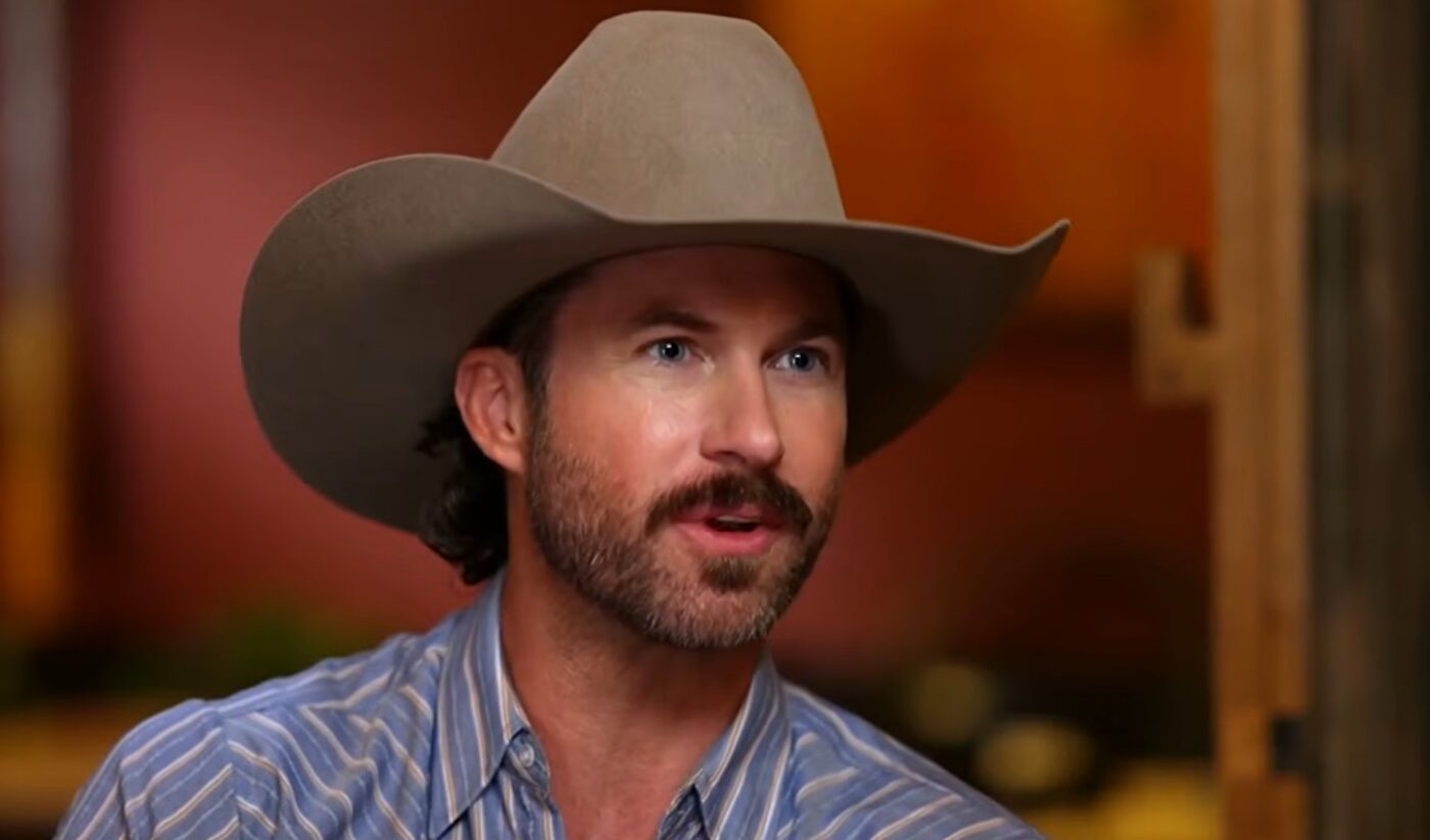 Riley Green Says Toby Keith’s Family LOVED The Idea Of Featuring Him In “Think As You Drunk”