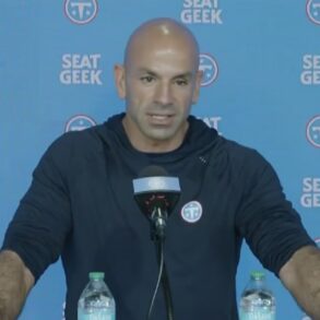 Robert Saleh Tennessee Titans