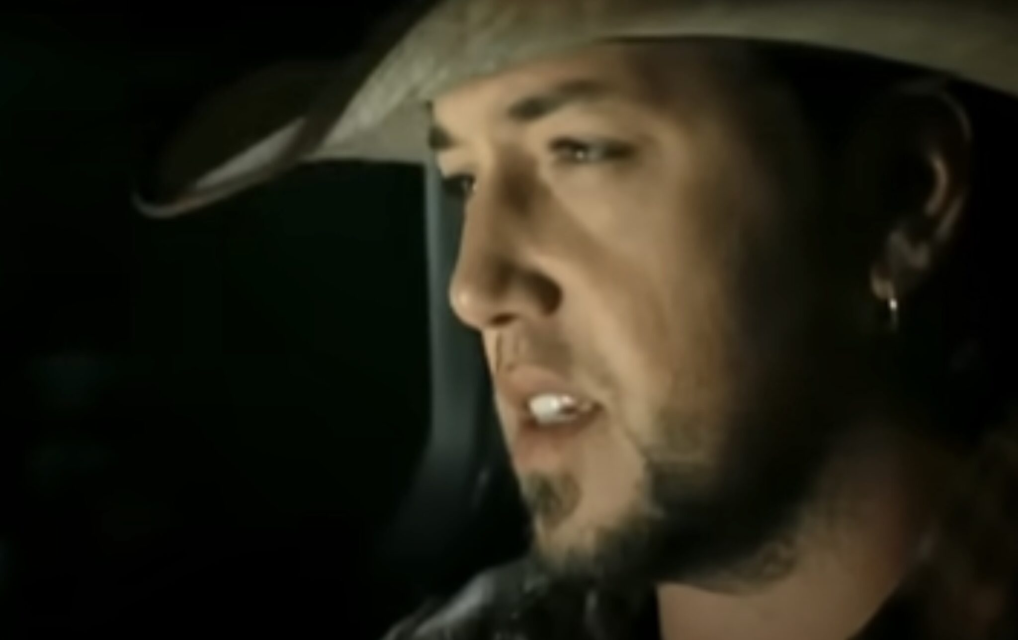 Jason Aldean Pays Tribute To Late Songwriter Brett James With “The ...