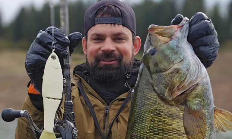 Smallmouth tank
