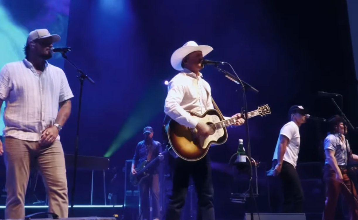 Watch Muscadine Bloodline Join Turnpike Troubadours For Stellar Performance Of “Gin, Smoke, Lies”