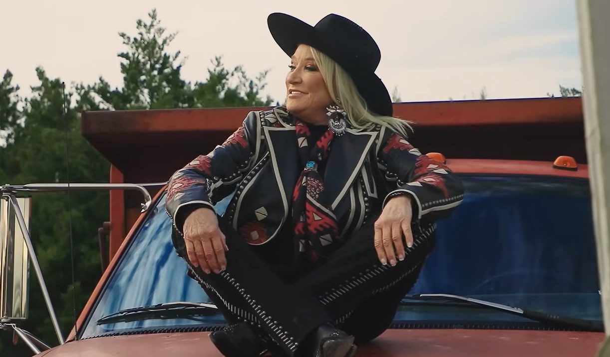 “I Snuck Out My Window, Got On A Plane & Went To See Him”: Tanya Tucker Recalls Running Off With Merle Haggard In Her Early 20s