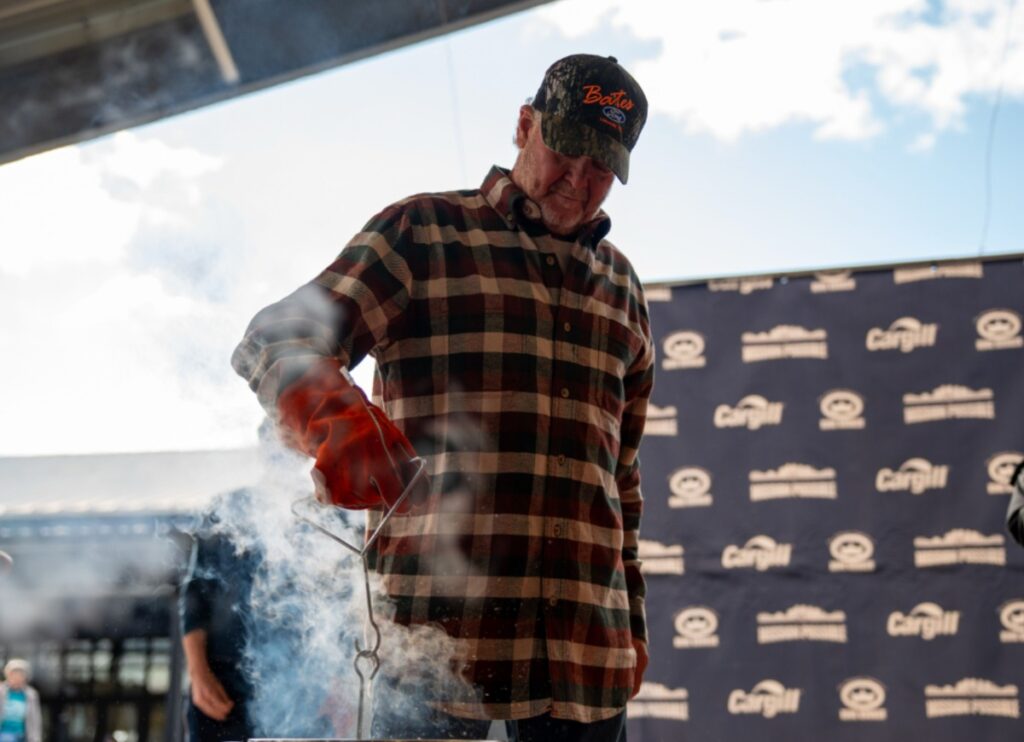 Lawrence Riff Tracy Lawrence Raises A Whopping $355K With 20th Annual Mission ...