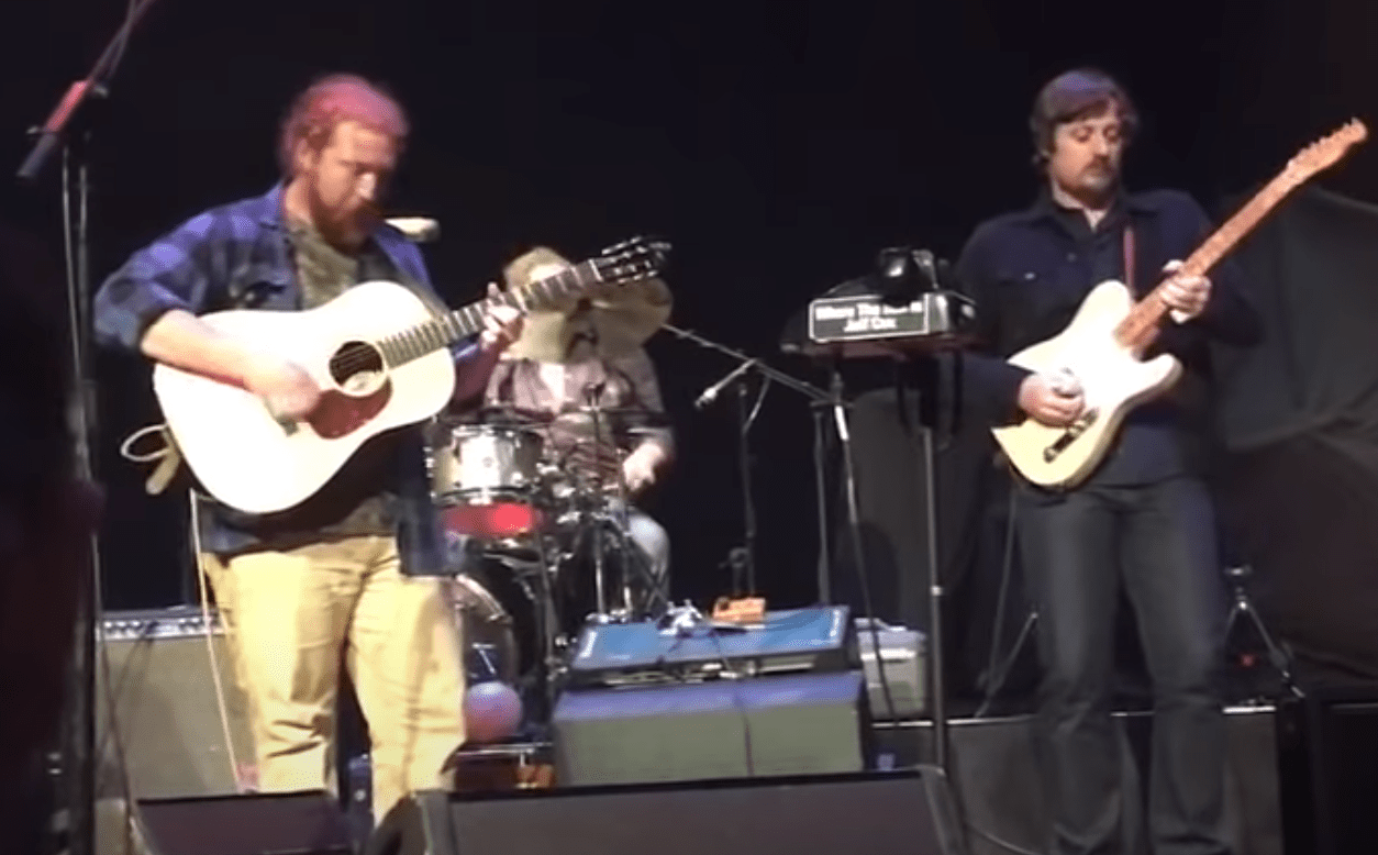 Watch Sturgill Simpson Shred The Guitar Solo Performing “Whitehouse