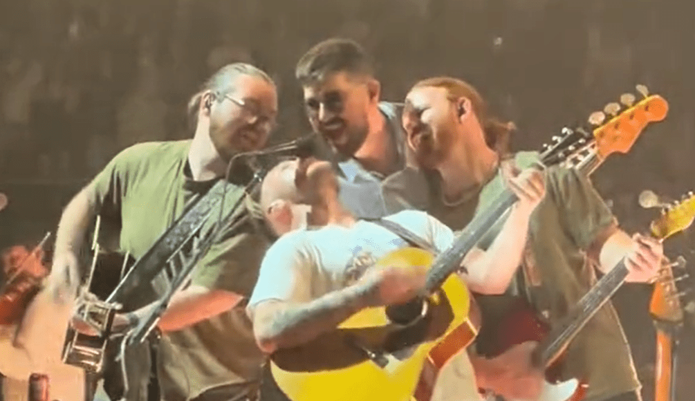 Zach Bryan Fans In Iowa Get 20-Minute Version Of “Revival” While ...