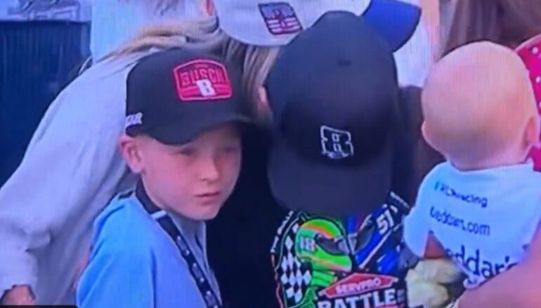 Kyle Busch Kyle Larson sports culture