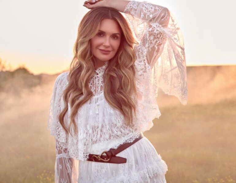 Carly Pearce country music