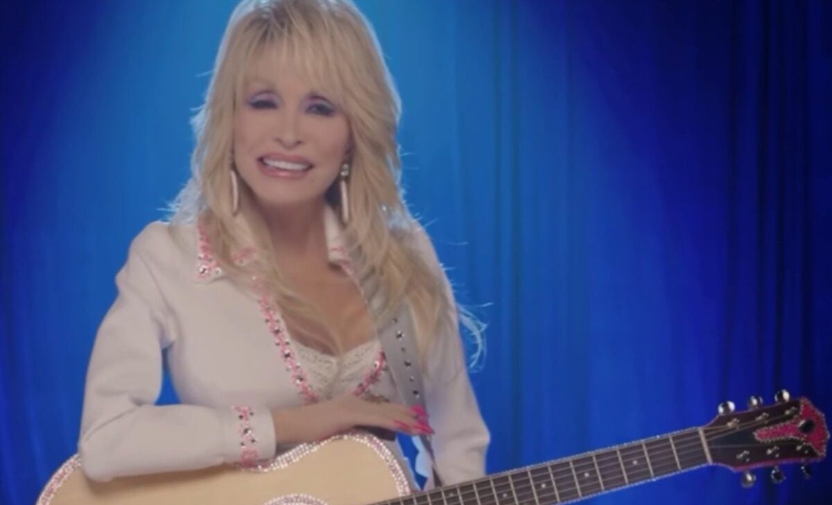 Dolly Parton Announces Debut Date For Broadway Musical