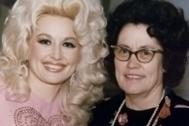 Dolly Parton country music