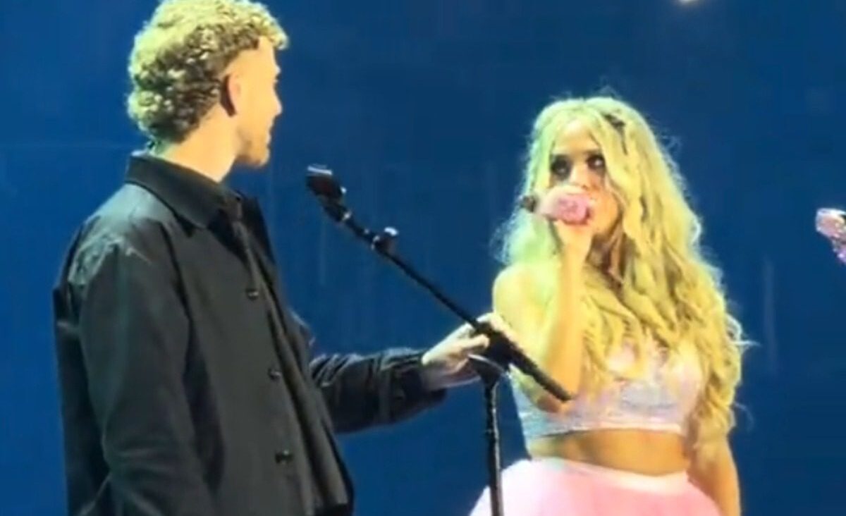 Megan Moroney Brings Out JP Saxe For Surprise Duet Of “I Only Miss You” During Atlanta Stop On ‘Cloud 9’ Tour