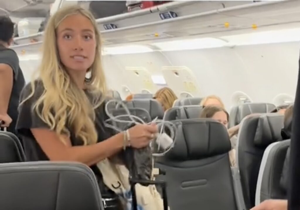 Man Goes Off On Woman For Stealing His Phone Charger On A Plane But A
