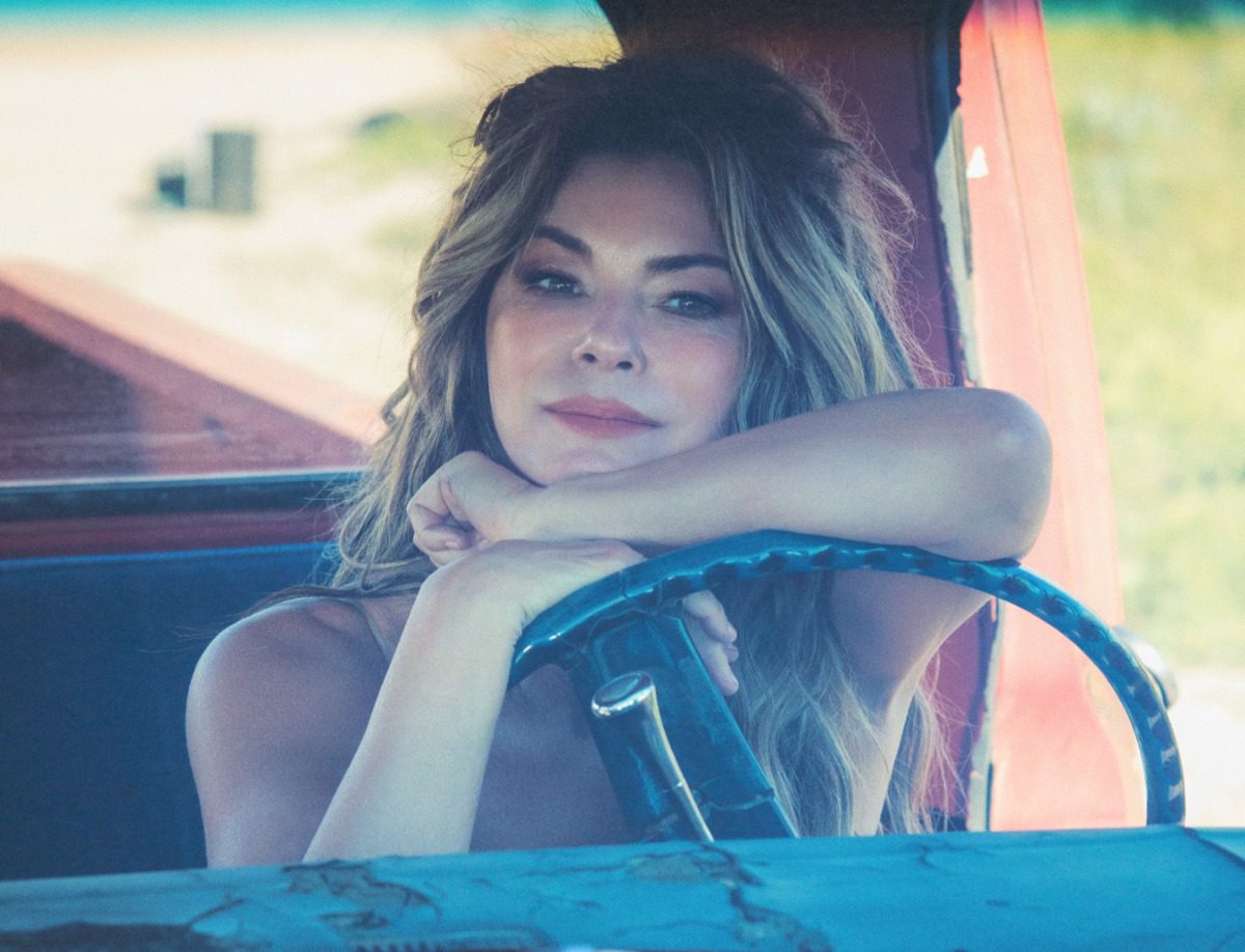 “Hate And Anger Is A Terrible Burden To Carry Around” — Shania Twain Says She Has Completely Forgiven “Mutt” Lange For How Their Marriage Ended